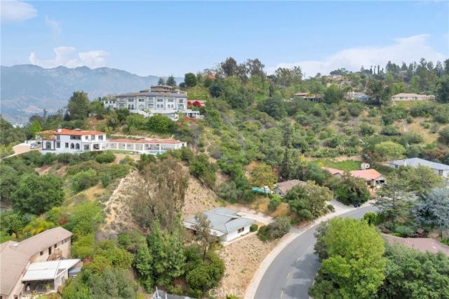 3737 San Augustine, Glendale, CA 91206