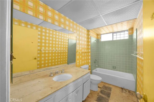 3737 San Augustine, Glendale, CA 91206