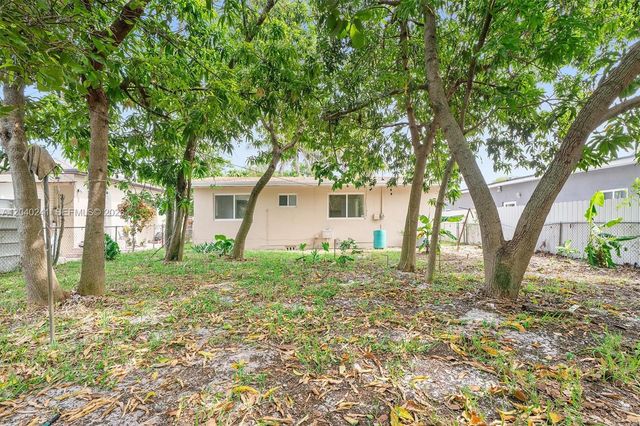 839 NW 116th St, Miami, FL 33168