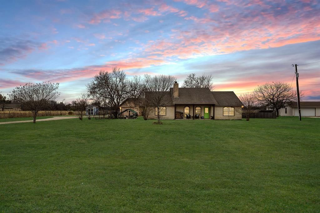 1934 County Road 134, Hutto, TX 78634