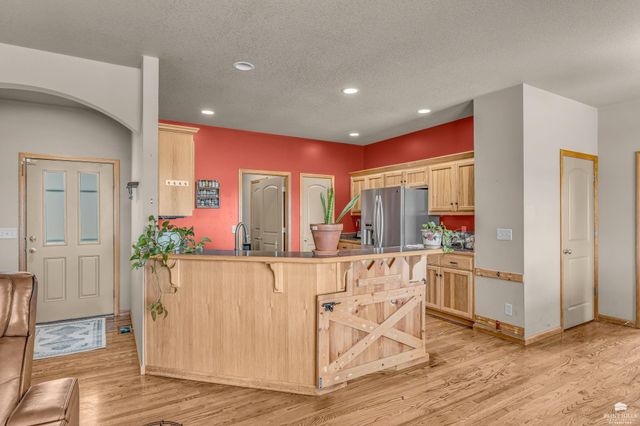 1913 Thompson, Junction City, KS 66441