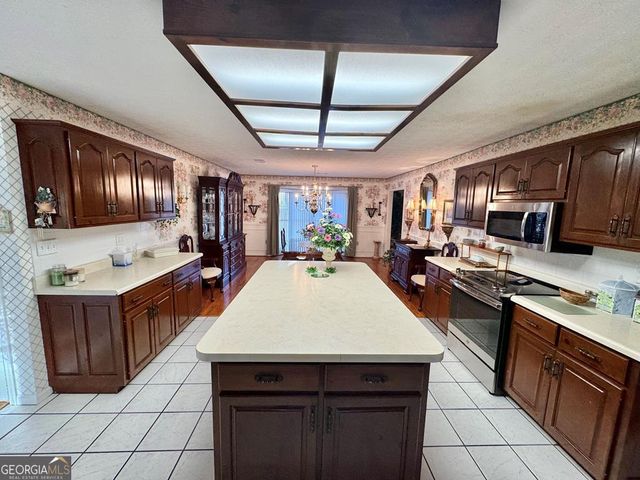 51 Jimmy Boatright Drive, Hazlehurst, GA 31539