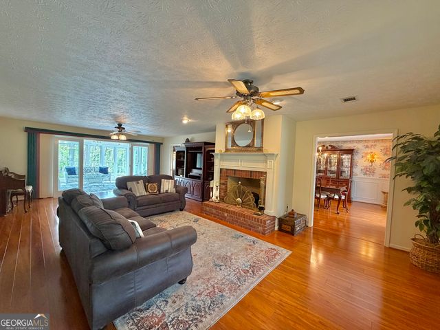 51 Jimmy Boatright Drive, Hazlehurst, GA 31539