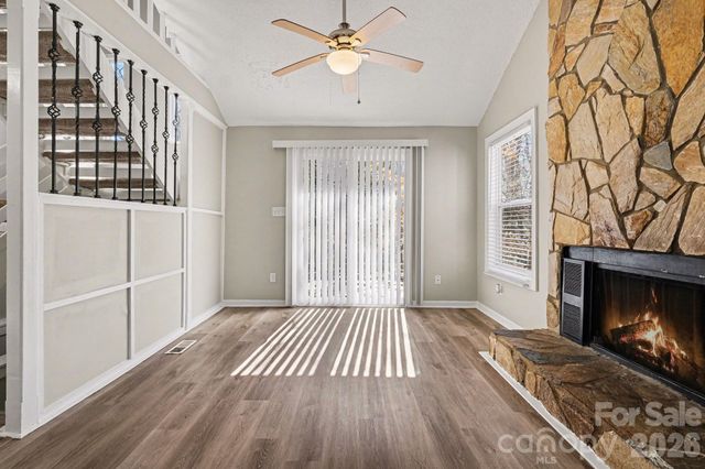 2312 Brook Canyon Drive, Charlotte, NC 28212