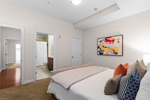 201 N Elm Street 604, Greensboro, NC 27401