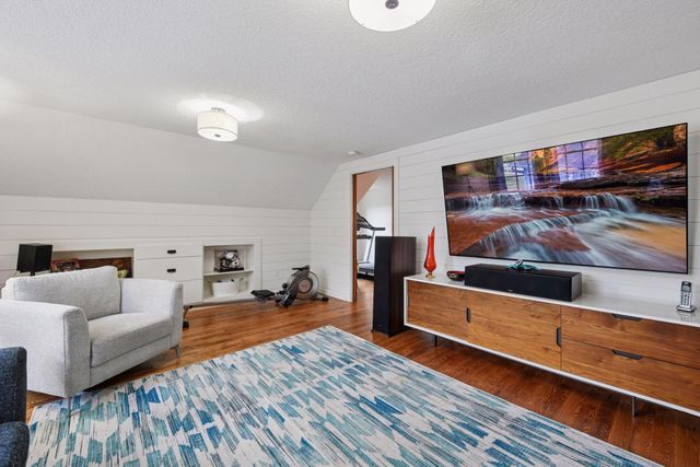 5827 154th Street E, Faribault, MN 55021