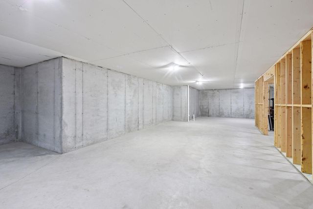 5827 154th Street E, Faribault, MN 55021