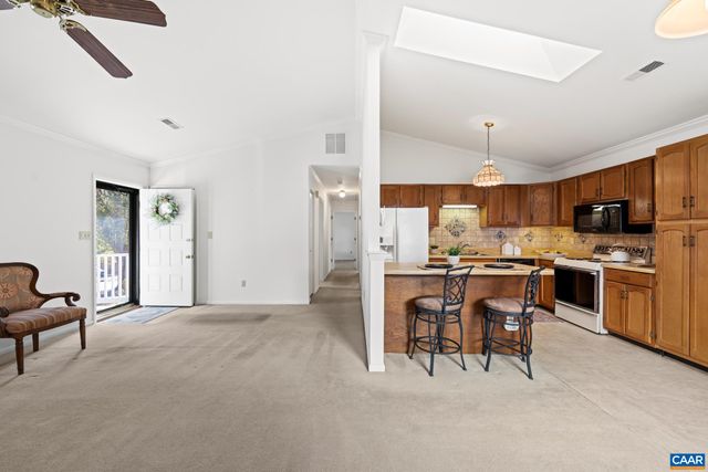 540 WOODMONT DR, Charlottesville, VA 22901