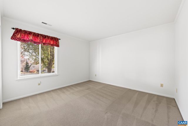 540 WOODMONT DR, Charlottesville, VA 22901