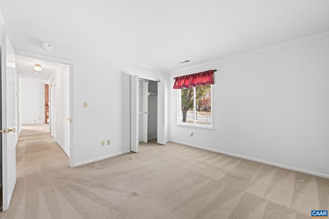 540 WOODMONT DR, Charlottesville, VA 22901