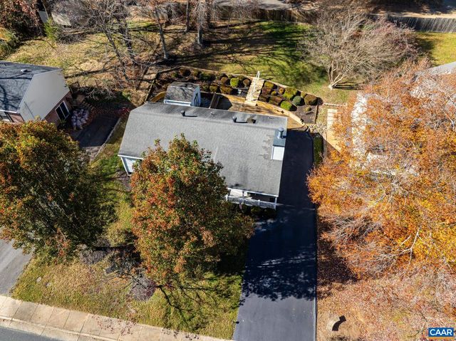 540 WOODMONT DR, Charlottesville, VA 22901