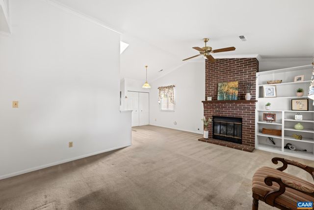 540 WOODMONT DR, Charlottesville, VA 22901