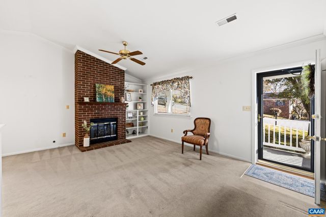 540 WOODMONT DR, Charlottesville, VA 22901