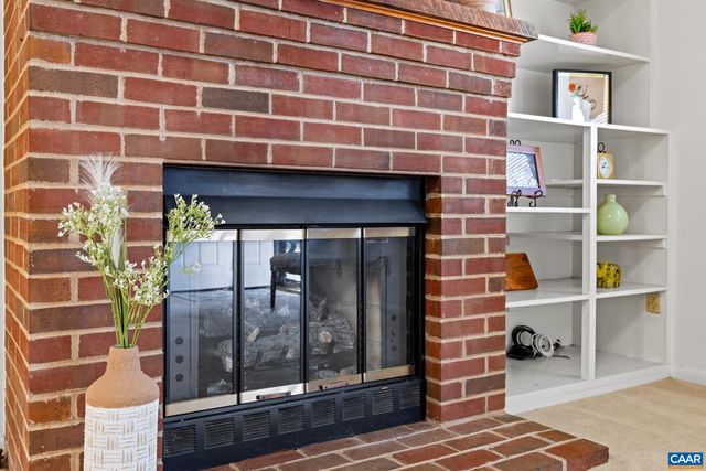 540 WOODMONT DR, Charlottesville, VA 22901