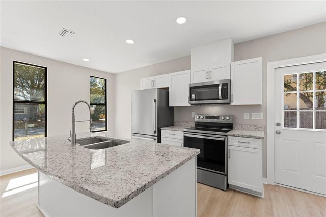 3901 45TH AVENUE N, St Petersburg, FL 33714