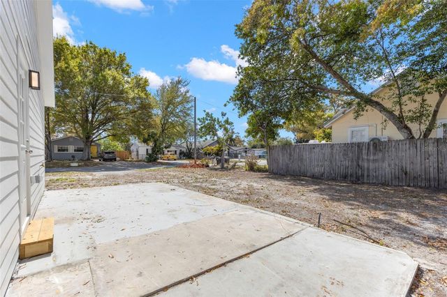 3901 45TH AVENUE N, St Petersburg, FL 33714