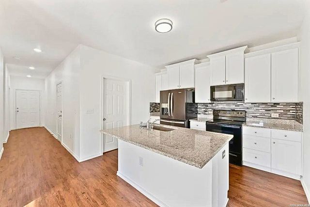 6630 Freedom Ridge, San Antonio, TX 78242