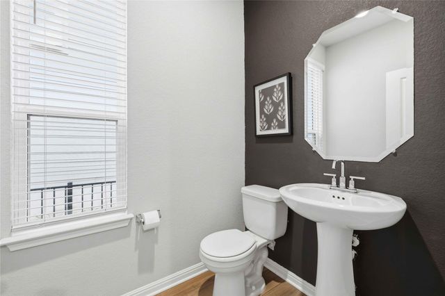 272 Lost Mine Peak LN, Dripping Springs, TX 78620