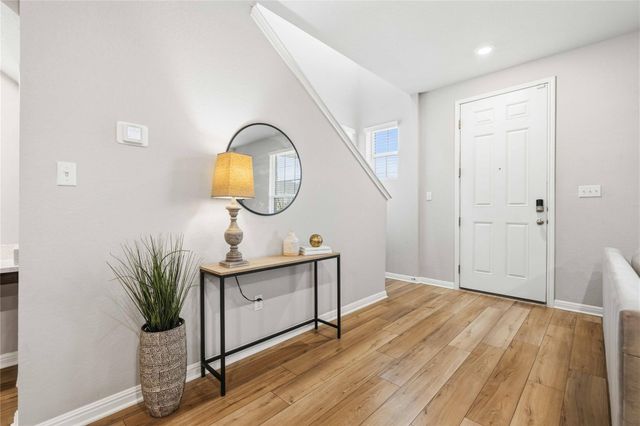 272 Lost Mine Peak LN, Dripping Springs, TX 78620