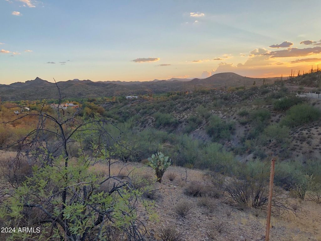 518XX N Mockingbird Trail -, Wickenburg, AZ 85390 — exterior