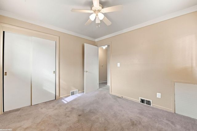 28298 Edward Avenue, Madison Heights, MI 48071