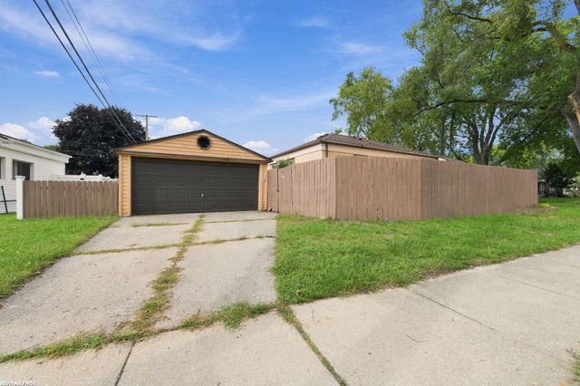 28298 Edward Avenue, Madison Heights, MI 48071