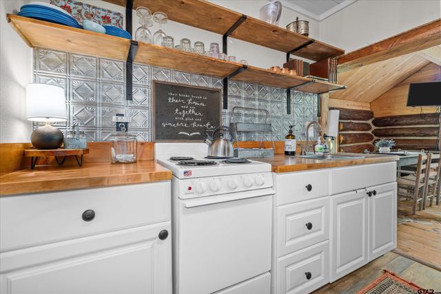 16521 FM 3204, Brownsboro, TX 75756