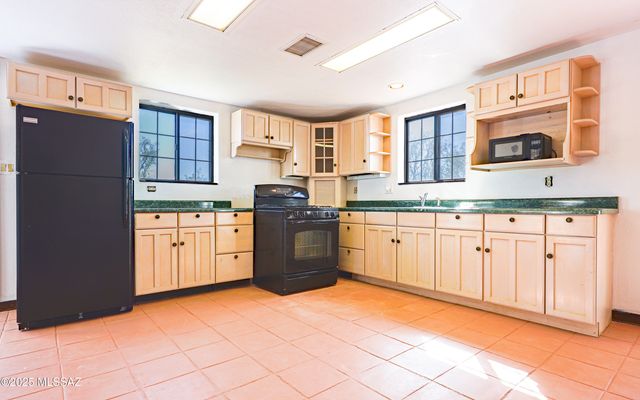 1151 E Border Road, Bisbee, AZ 85603