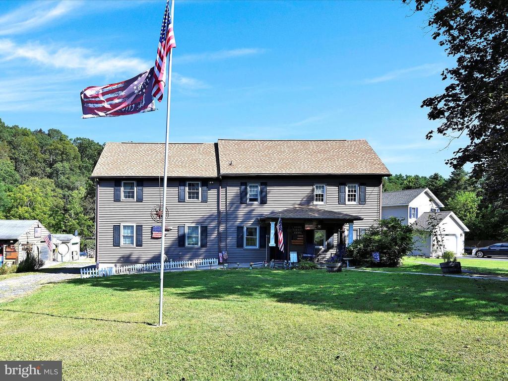 247 MEADOW DR, Auburn, PA 17922