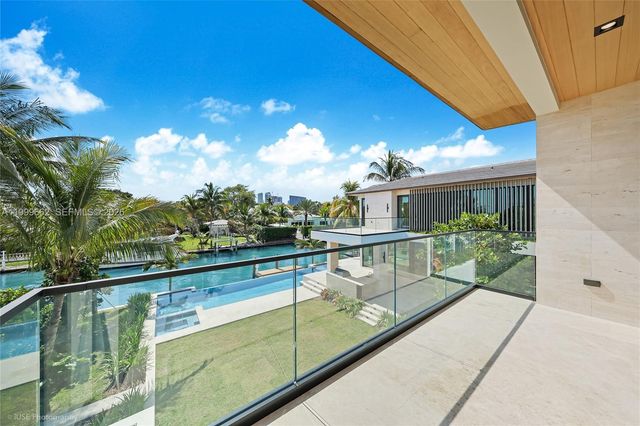 770 Lake Road, Miami, FL 33137