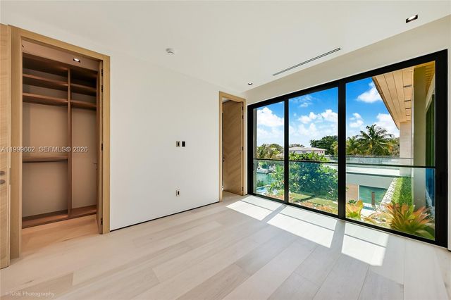 770 Lake Road, Miami, FL 33137