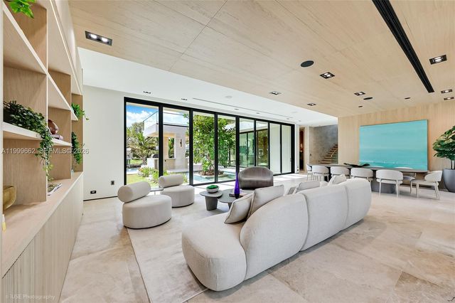 770 Lake Road, Miami, FL 33137