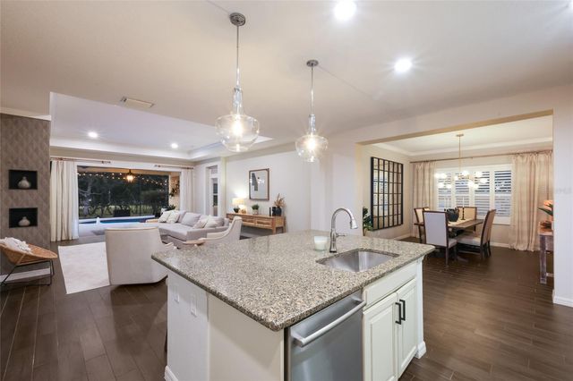 12026 FOREST PARK CIRCLE, Bradenton, FL 34211