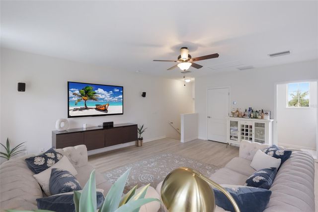 12026 FOREST PARK CIRCLE, Bradenton, FL 34211