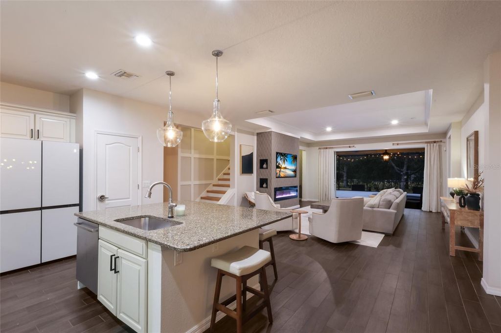 Image 14 of property listing at 12026 FOREST PARK CIRCLE, Bradenton, FL 34211