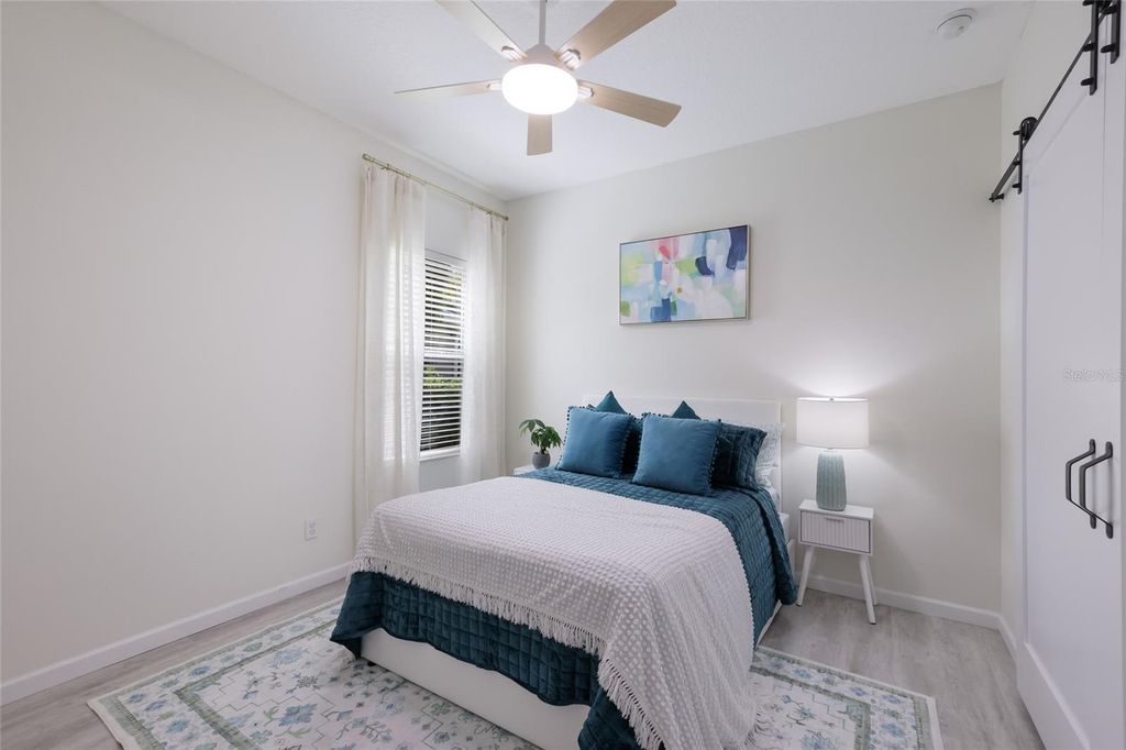 Image 32 of property listing at 12026 FOREST PARK CIRCLE, Bradenton, FL 34211