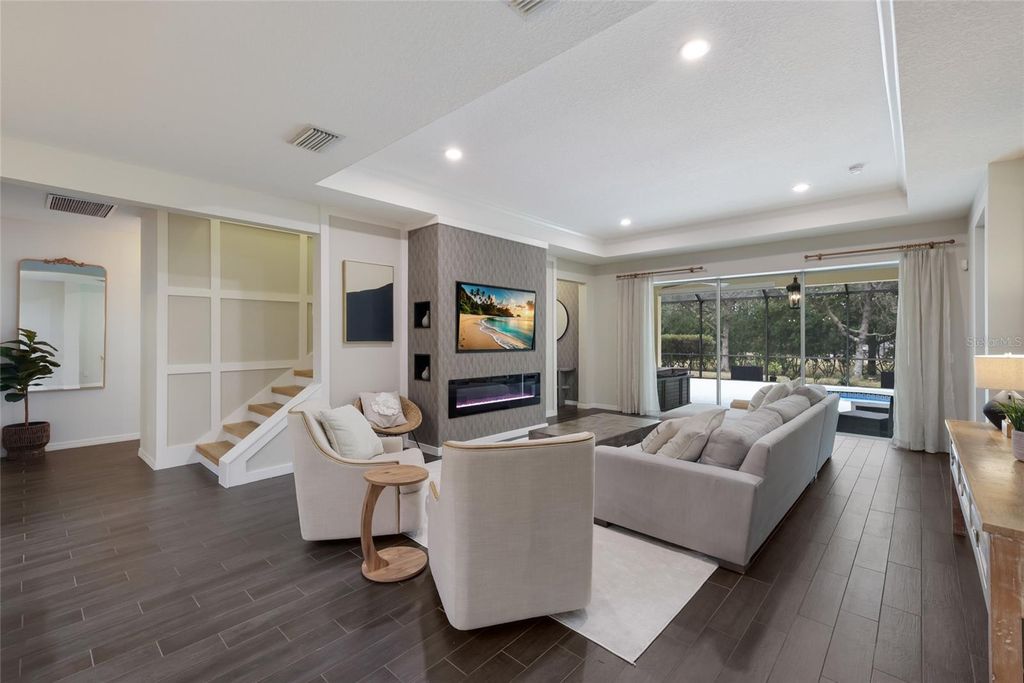 Image 34 of property listing at 12026 FOREST PARK CIRCLE, Bradenton, FL 34211