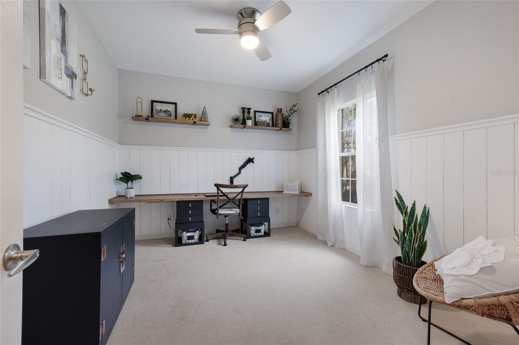 Image 6 of property listing at 12026 FOREST PARK CIRCLE, Bradenton, FL 34211