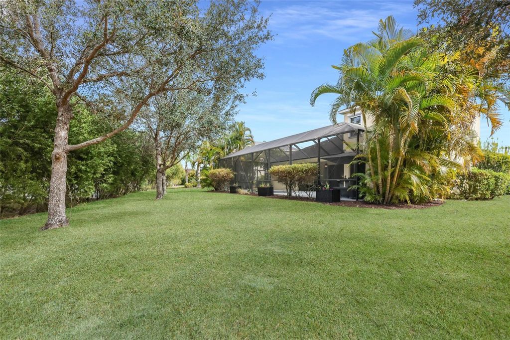 Image 56 of property listing at 12026 FOREST PARK CIRCLE, Bradenton, FL 34211