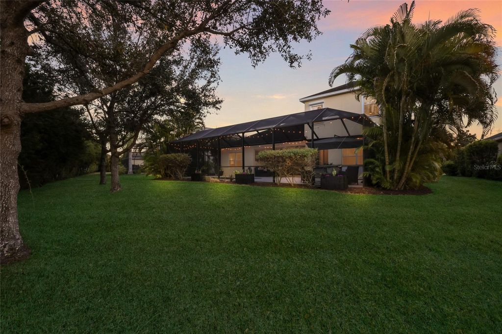 Image 59 of property listing at 12026 FOREST PARK CIRCLE, Bradenton, FL 34211