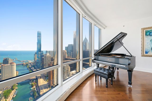 401 N Wabash Avenue 44A, Chicago, IL 60611