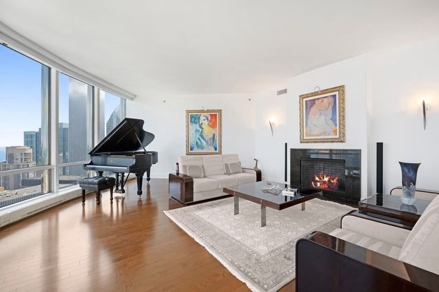 401 N Wabash Avenue 44A, Chicago, IL 60611