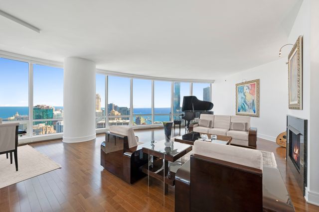 401 N Wabash Avenue 44A, Chicago, IL 60611