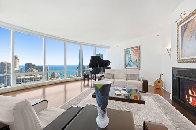 401 N Wabash Avenue 44A, Chicago, IL 60611