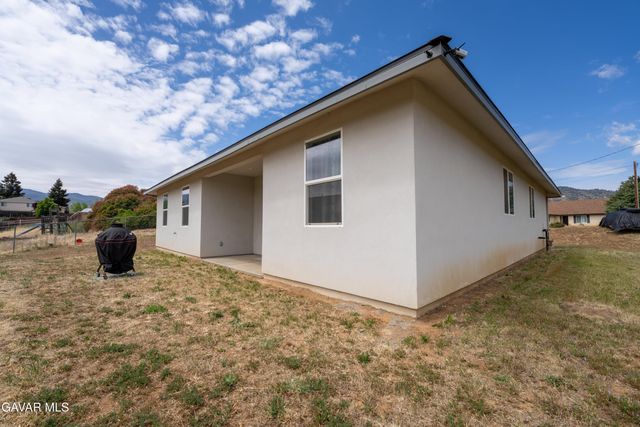 21750 Ripple Lane, Tehachapi, CA 93561
