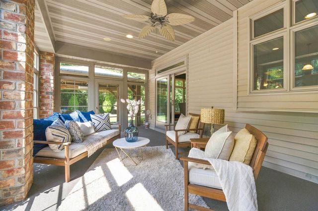 638 MIRANDA STREET, Combined Locks, WI 54113