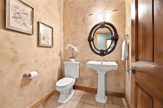 638 MIRANDA STREET, Combined Locks, WI 54113