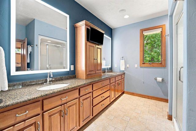 638 MIRANDA STREET, Combined Locks, WI 54113