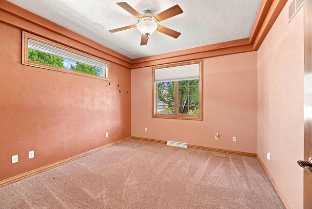 638 MIRANDA STREET, Combined Locks, WI 54113