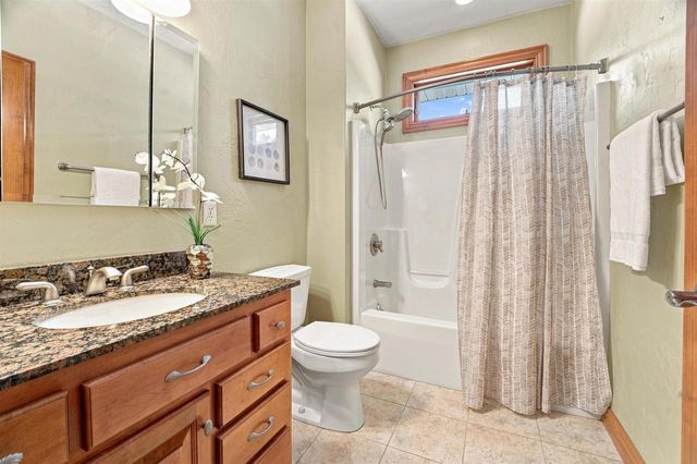 638 MIRANDA STREET, Combined Locks, WI 54113